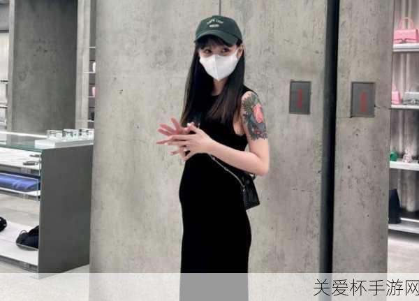 Uzi婷婷官宣，Uzi 向女友婷婷求婚成功引全网热议